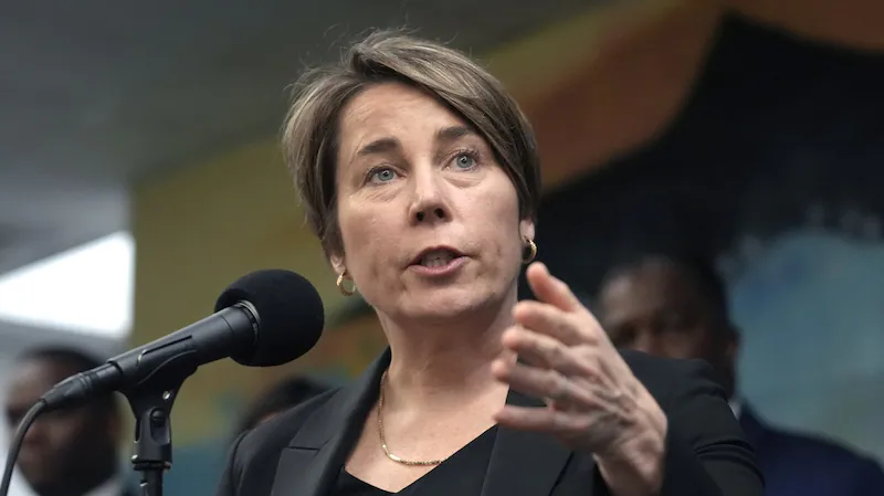 Drop in Canadian tourists hurting U.S., say northeast governors